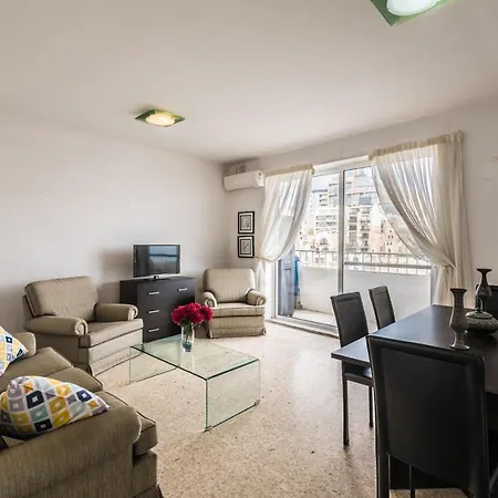 Sea View - Comfortable 2 Bedroom - St Julian's Апартаменты Сент Джулианс